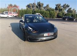 تسلا موديل 3